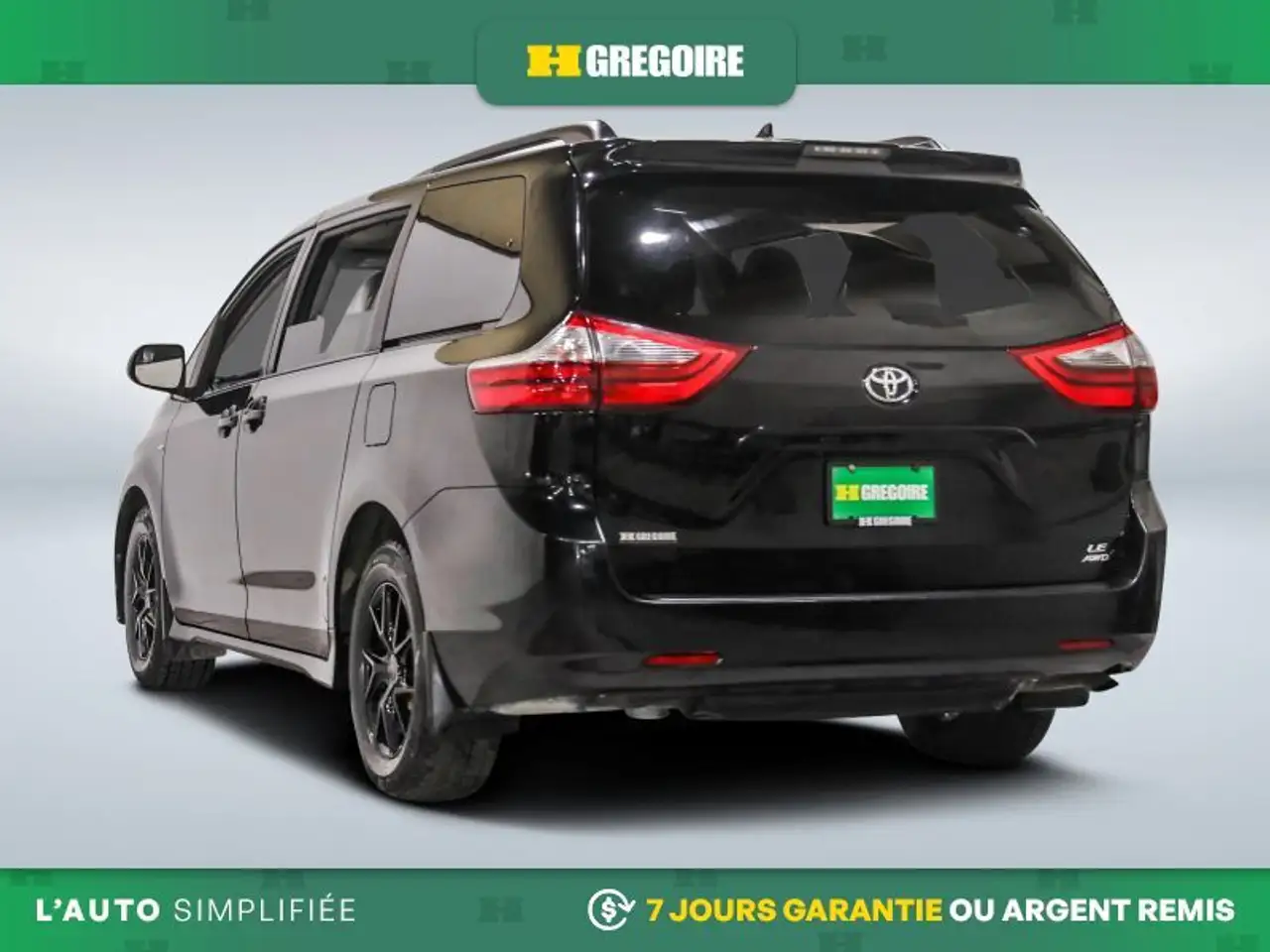 Toyota Sienna снимка Toyota Sienna