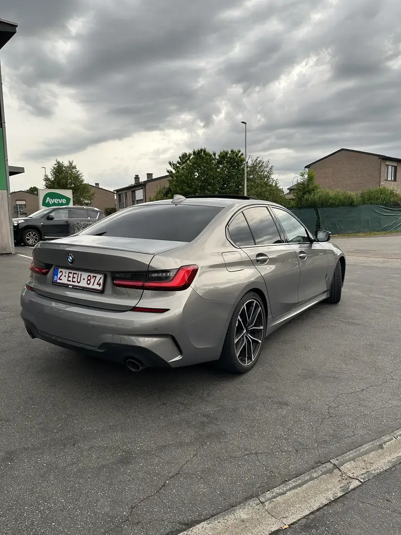 BMW 330 330d Aut. M Sport - 2