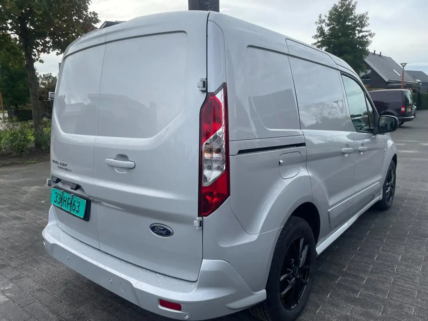 Ford Transit Connect 1.5 EcoBlue airco luxe uitvoering 69000 km a.p.k 2 Grijs - 2
