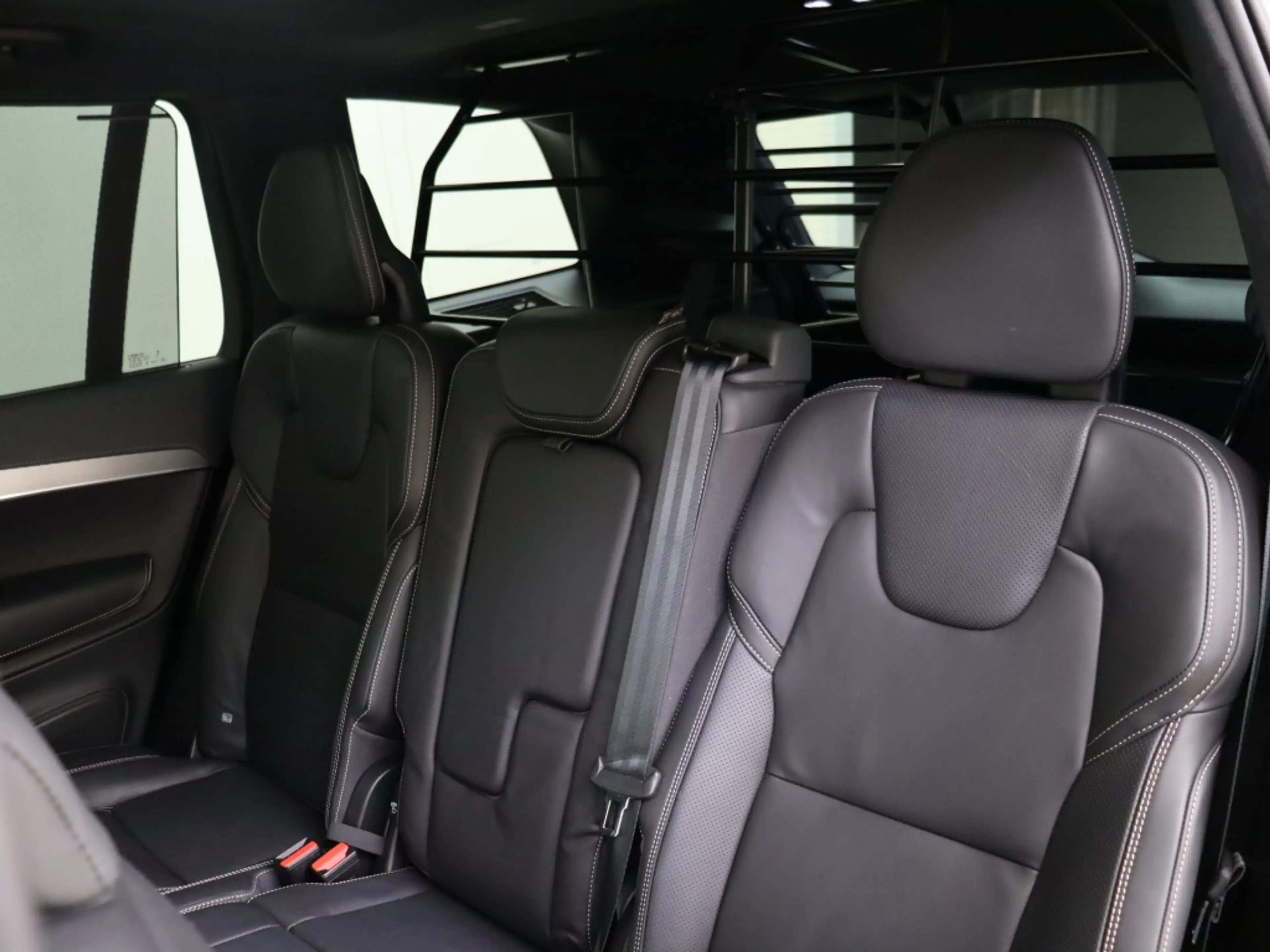 Volvo XC90 T8 AWD Ultra. Dark | Luchtvering | 22" LMV | — photo 7