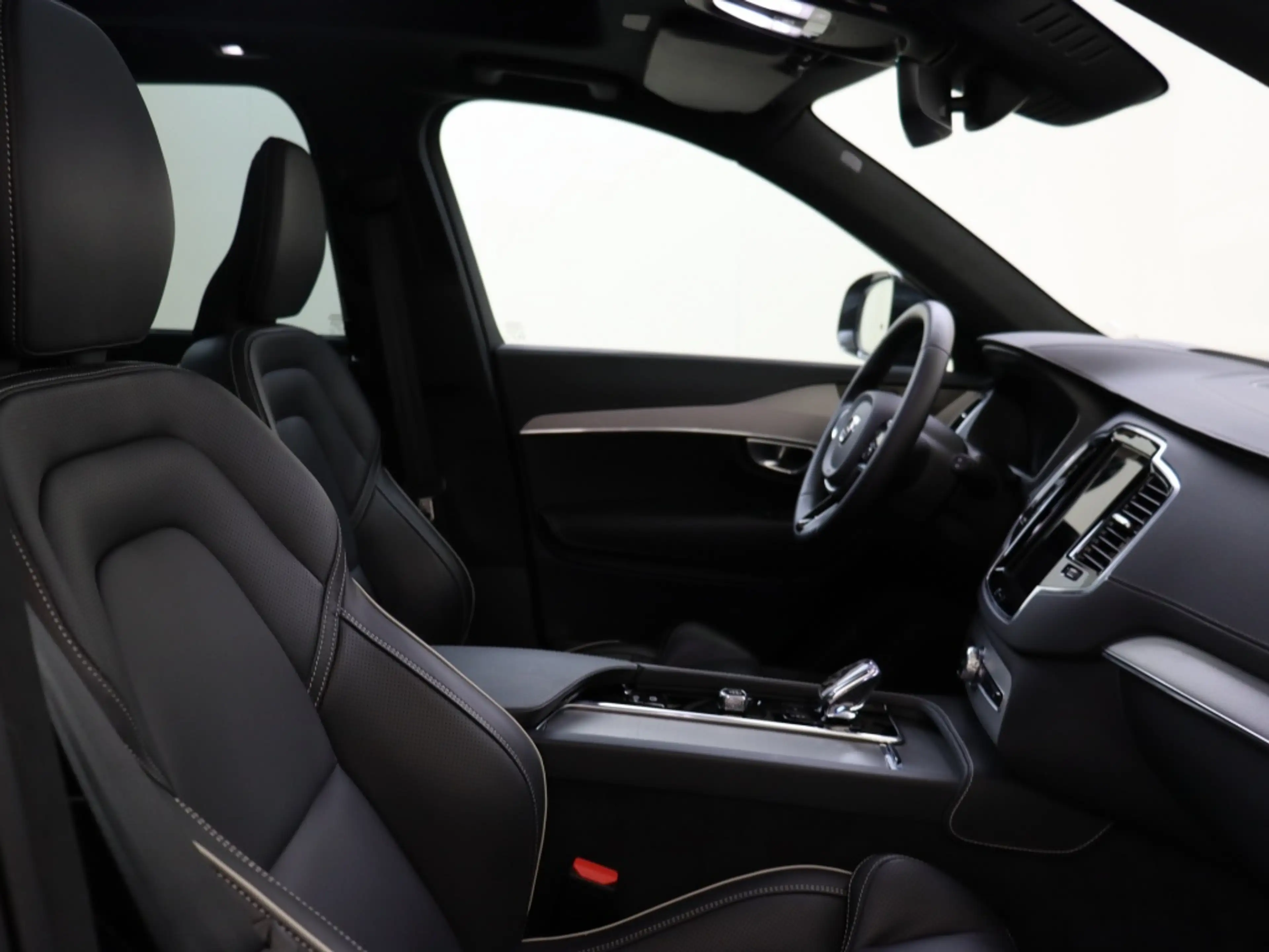 Volvo XC90 T8 AWD Ultra. Dark | Luchtvering | 22" LMV | — photo 13