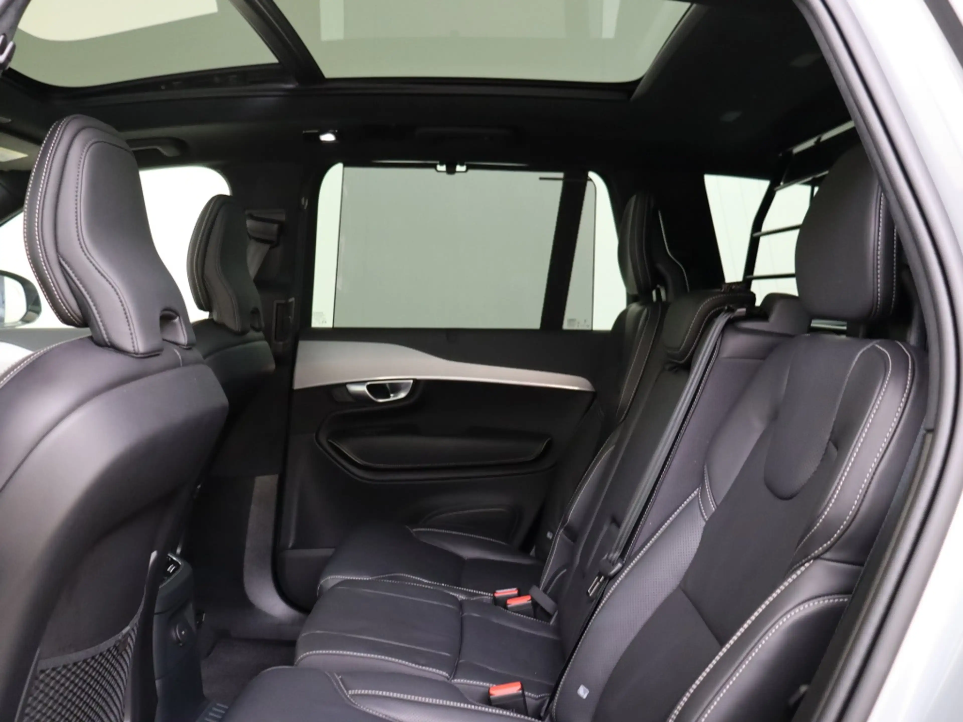 Volvo XC90 T8 AWD Ultra. Dark | Luchtvering | 22" LMV | — photo 9