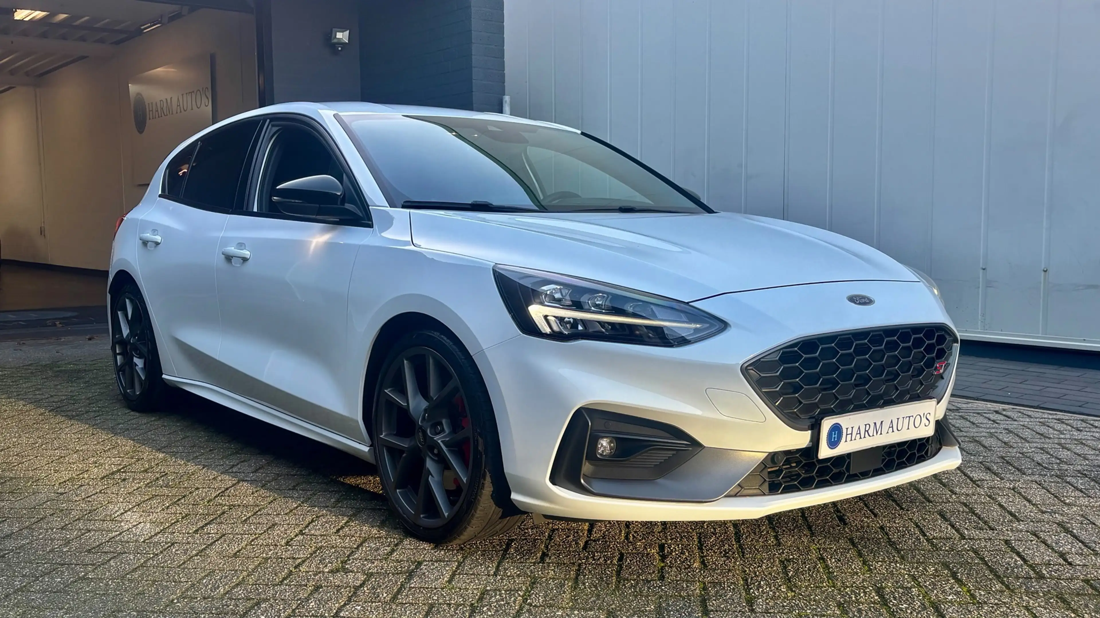Ford Focus 2.3 EcoBoost ST-3 280PK Navi / Headupdisplay / CAM — photo 17