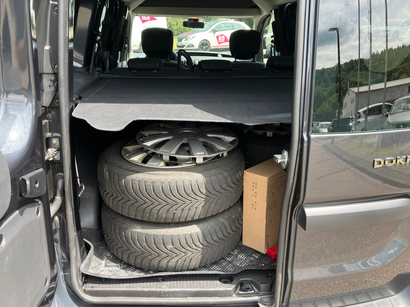 Dacia Dokker Stepway Plus — photo 12