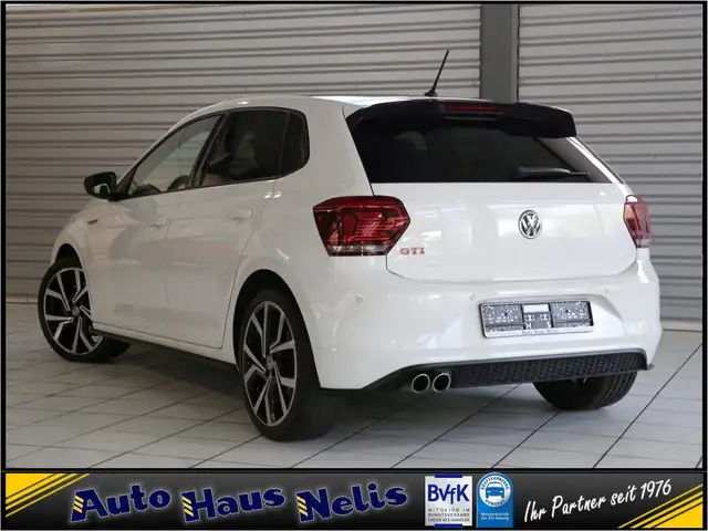 Volkswagen Polo view 5