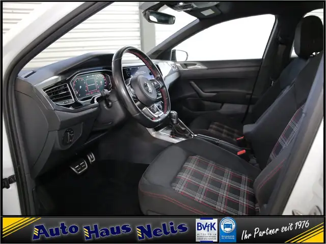 Volkswagen Polo view 8