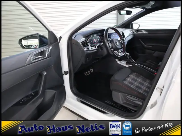 Volkswagen Polo view 7