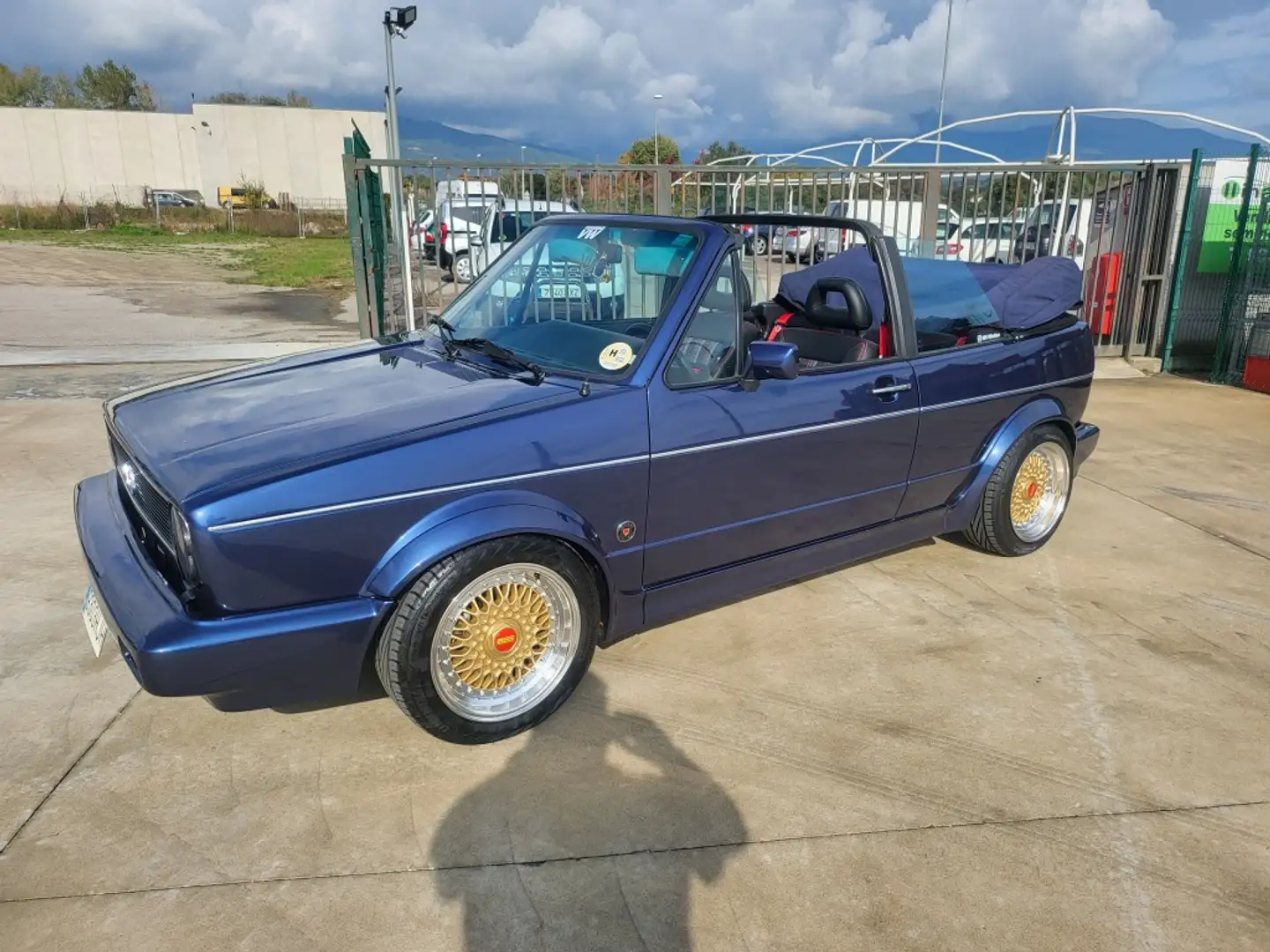 Volkswagen Golf Mk1 Cabrio Albastru - 1