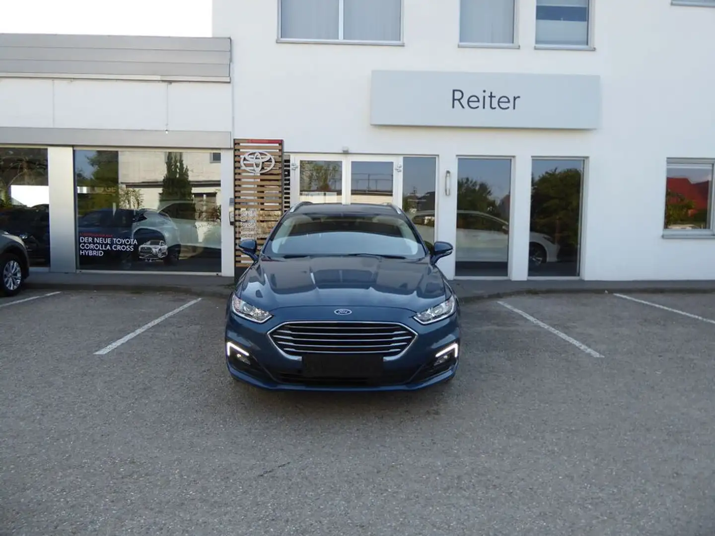 Ford Mondeo Traveller 2,0 EcoBlue *AHK*SHZ* Синий - 1
