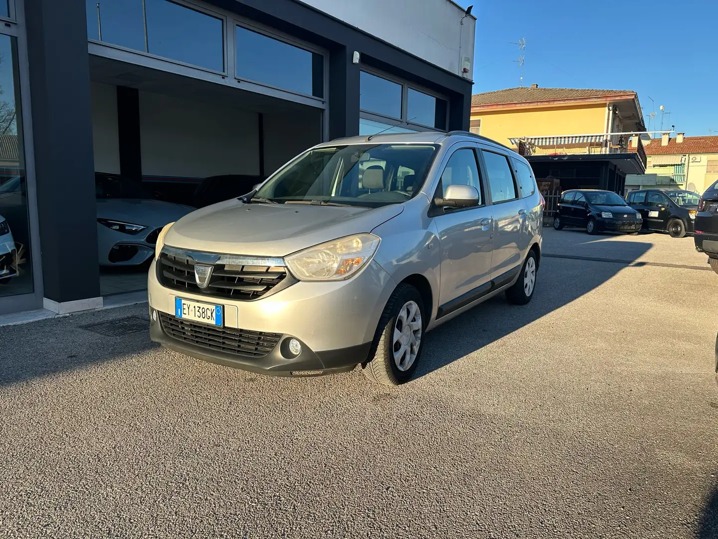 Dacia Lodgy 1.5 dci Laureate c/ecomode,reg.vel. 110cv 7p.ti Szürke - 1