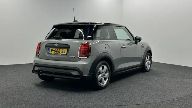 Mini Hatch view 5