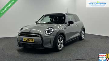 3-Deurs 1.5 Business Edition NAVI CARPLAY CRUISE L