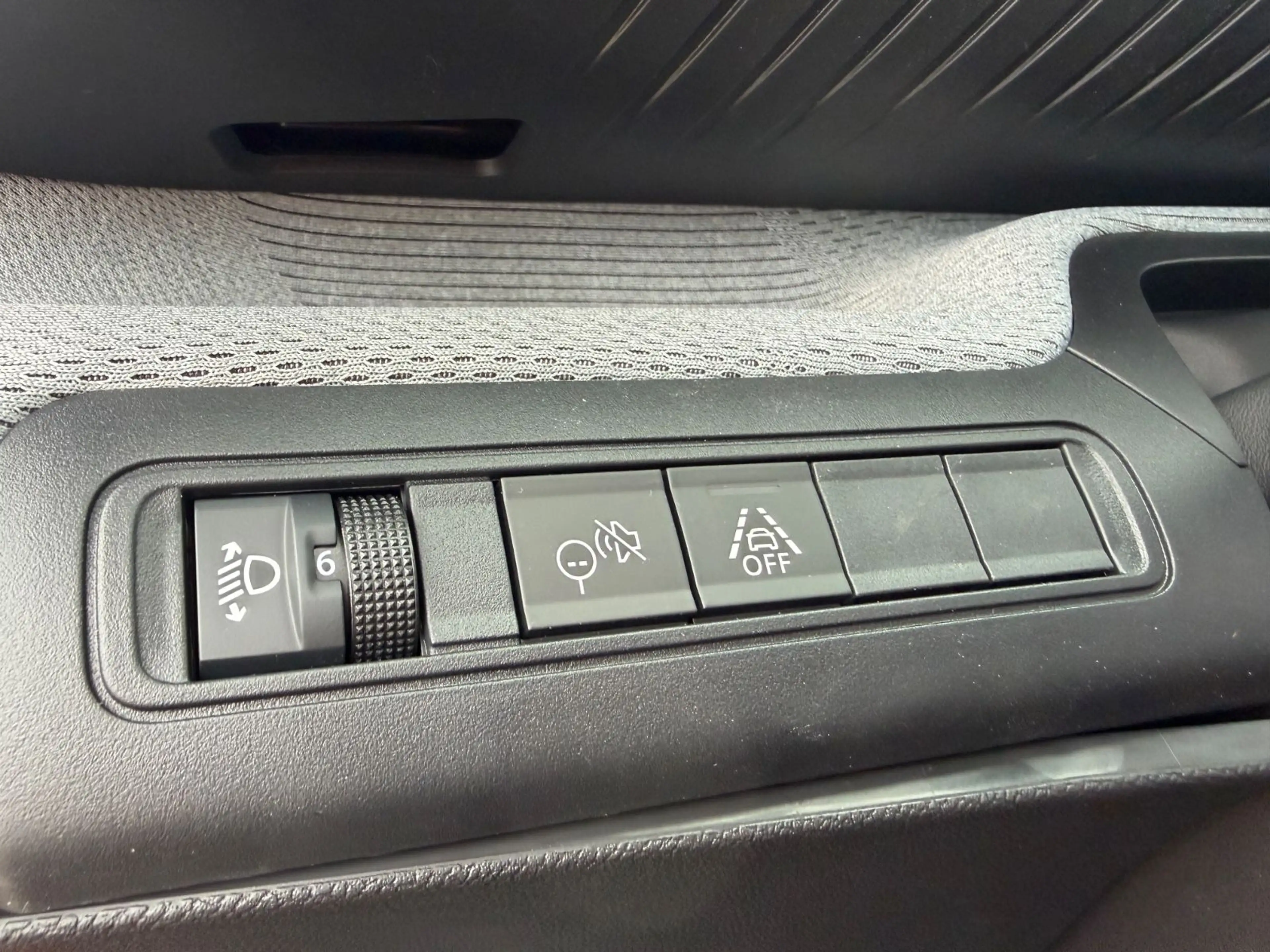 Citroen C3 Hybrid 110 ë-DCS6 MAX*LED*DAB*NAVI* — photo 12