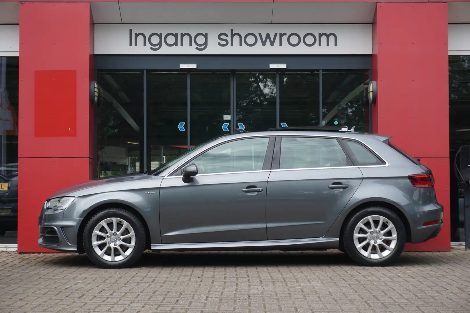 Audi A3 Sportback 1.4 e-tron PHEV Attraction Pro Line plus Grigio - 2