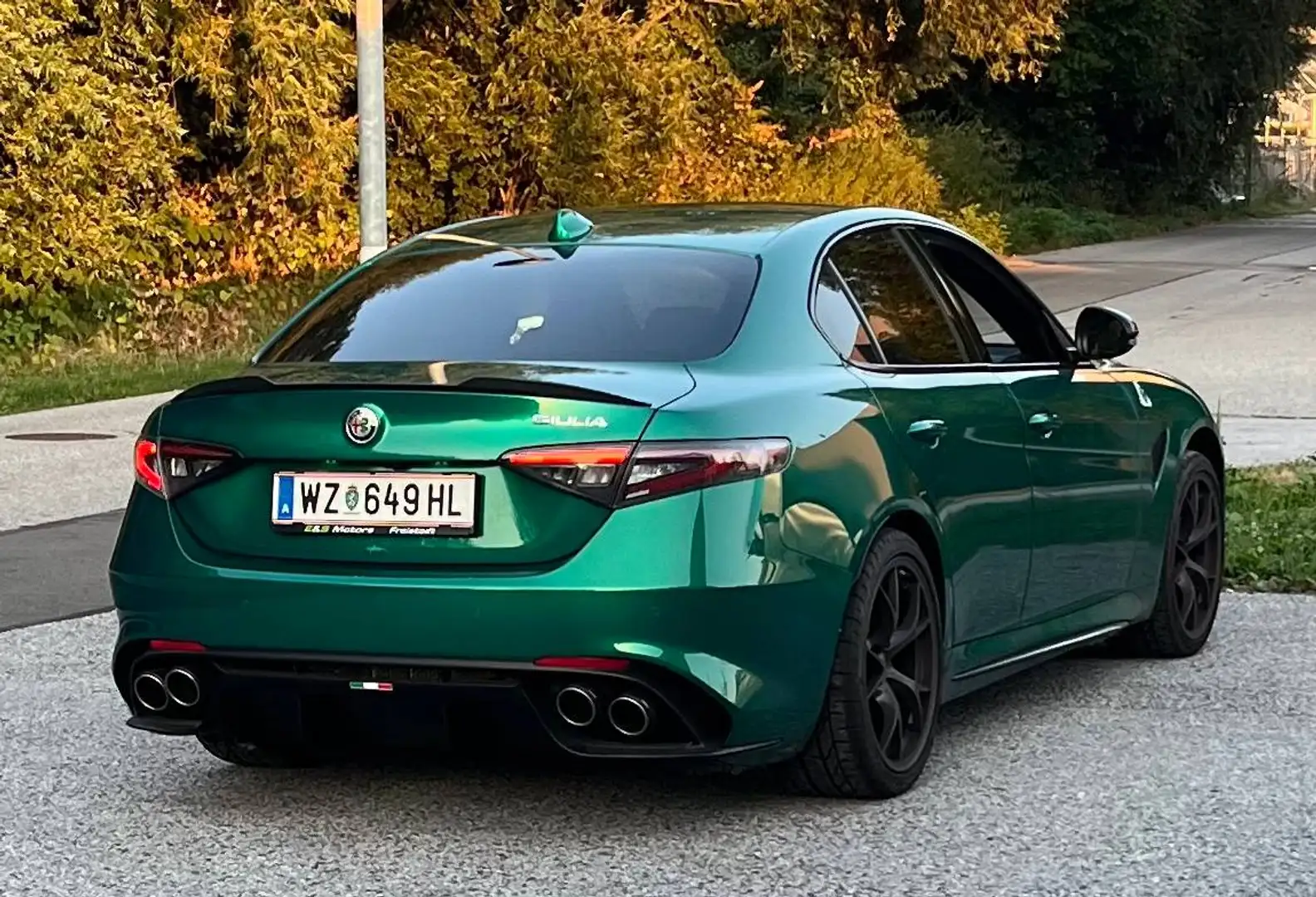 Alfa Romeo Giulia Giulia Quadrifoglio 2,9 Alfa 510 ATX RWD Quadrifoglio Grün - 2