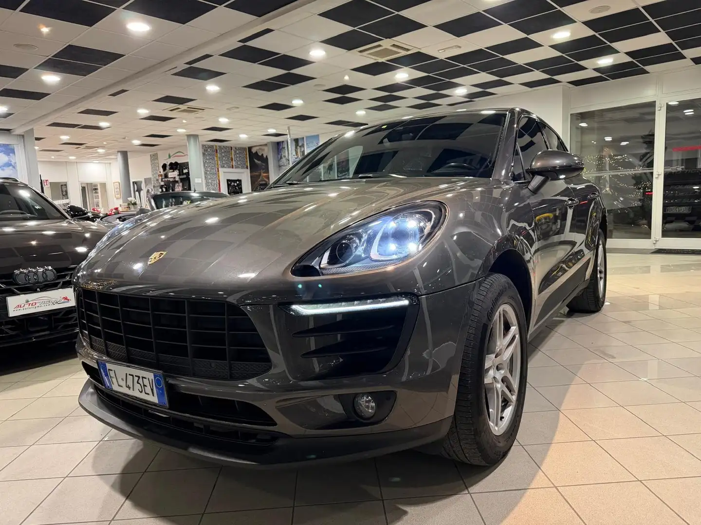 Porsche Macan Macan I 3.0d S 250cv pdk my16 Grau - 1