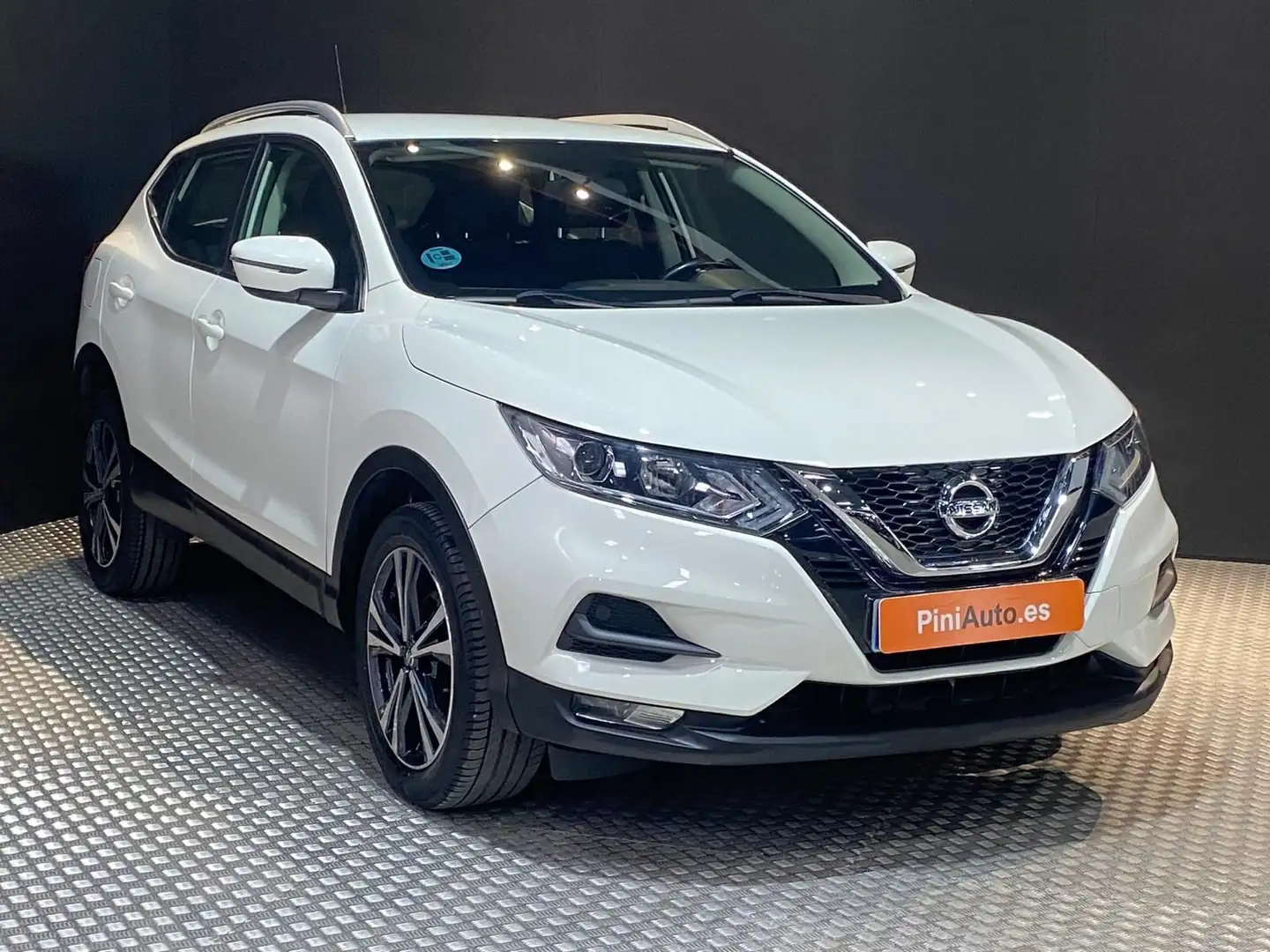 Nissan Qashqai 1.3 DIG-T N-Style 4x2 103kW Wit - 2
