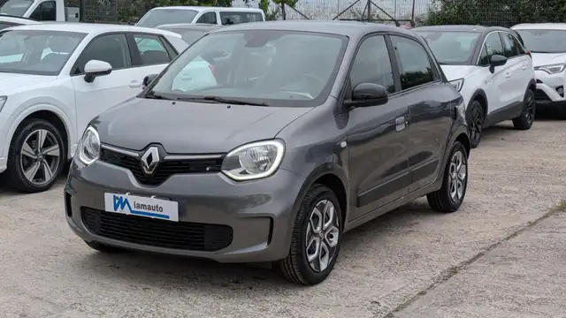 2024 Renault Twingo in Grey for sale