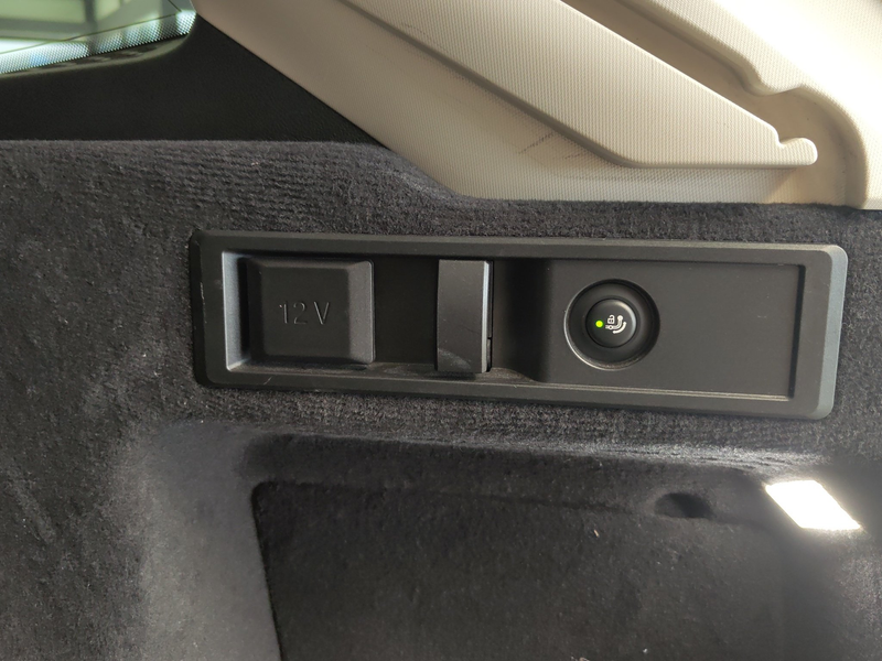 BMW 320 e xDrive SAG Sport Line AHK/LHZ/AMBI/GALV/LED — photo 13