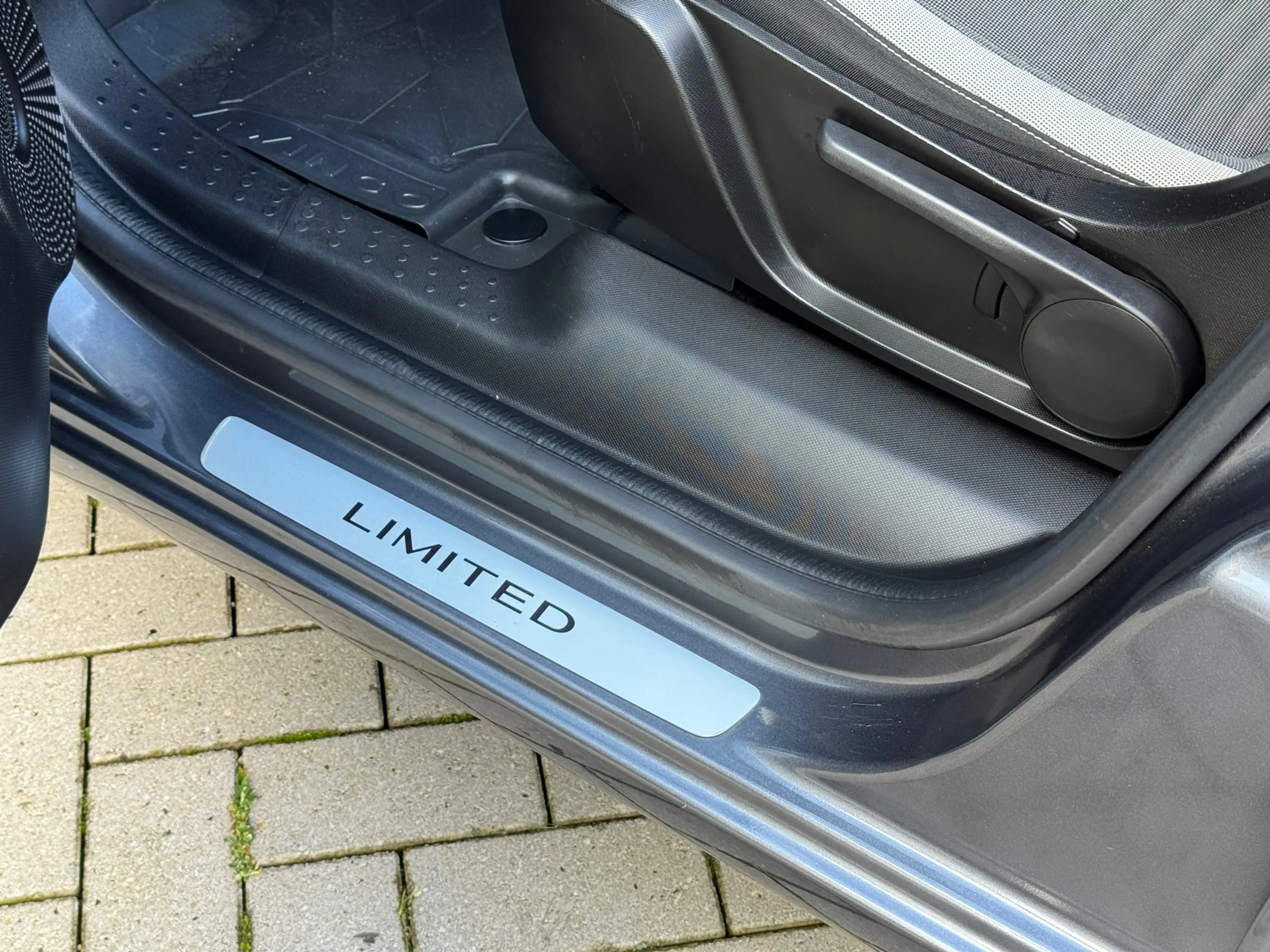 Renault Twingo 1.0 SCe Limited | Parkeersensoren | Airco | Speed — photo 19