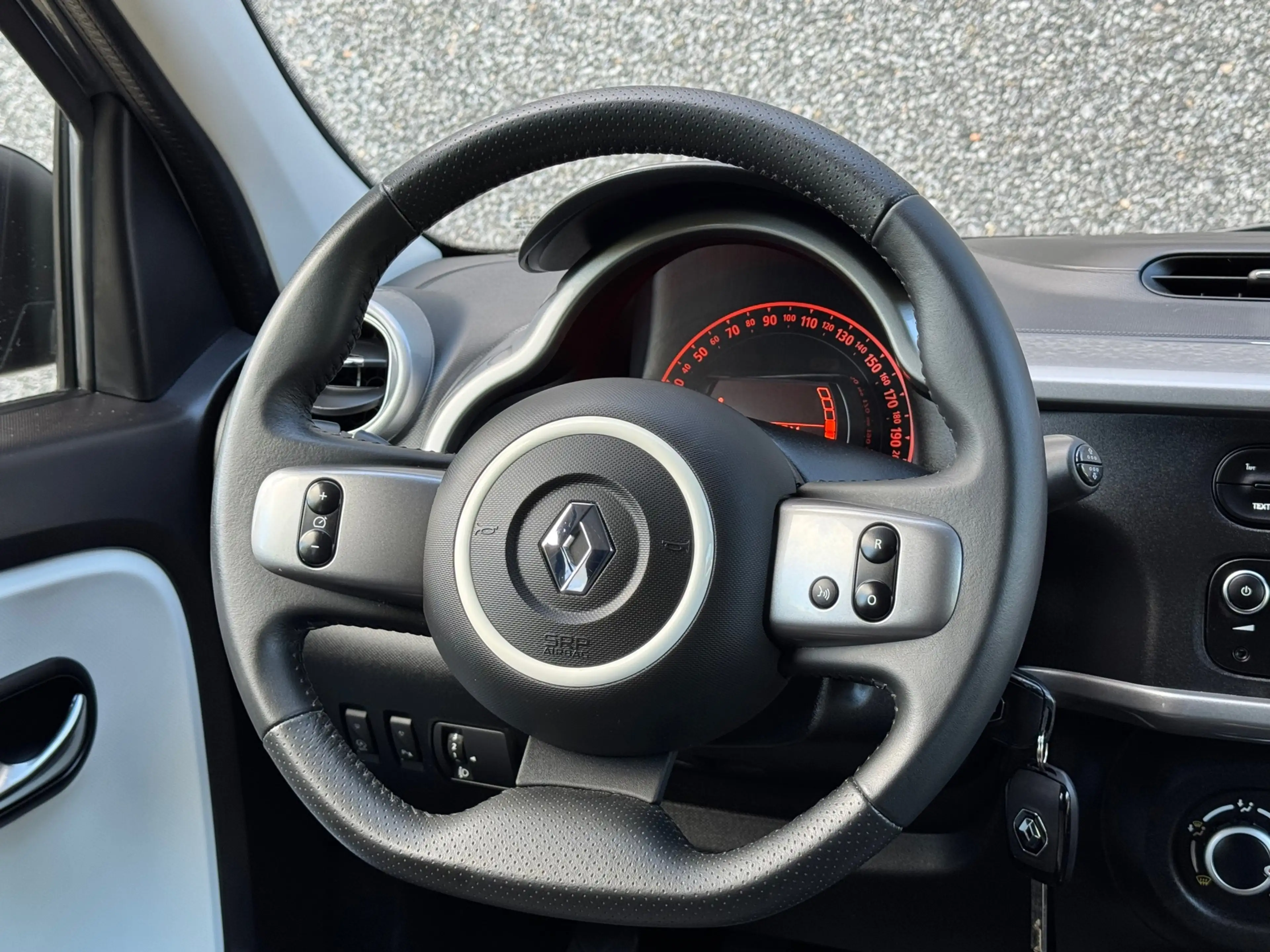 Renault Twingo 1.0 SCe Limited | Parkeersensoren | Airco | Speed — photo 16