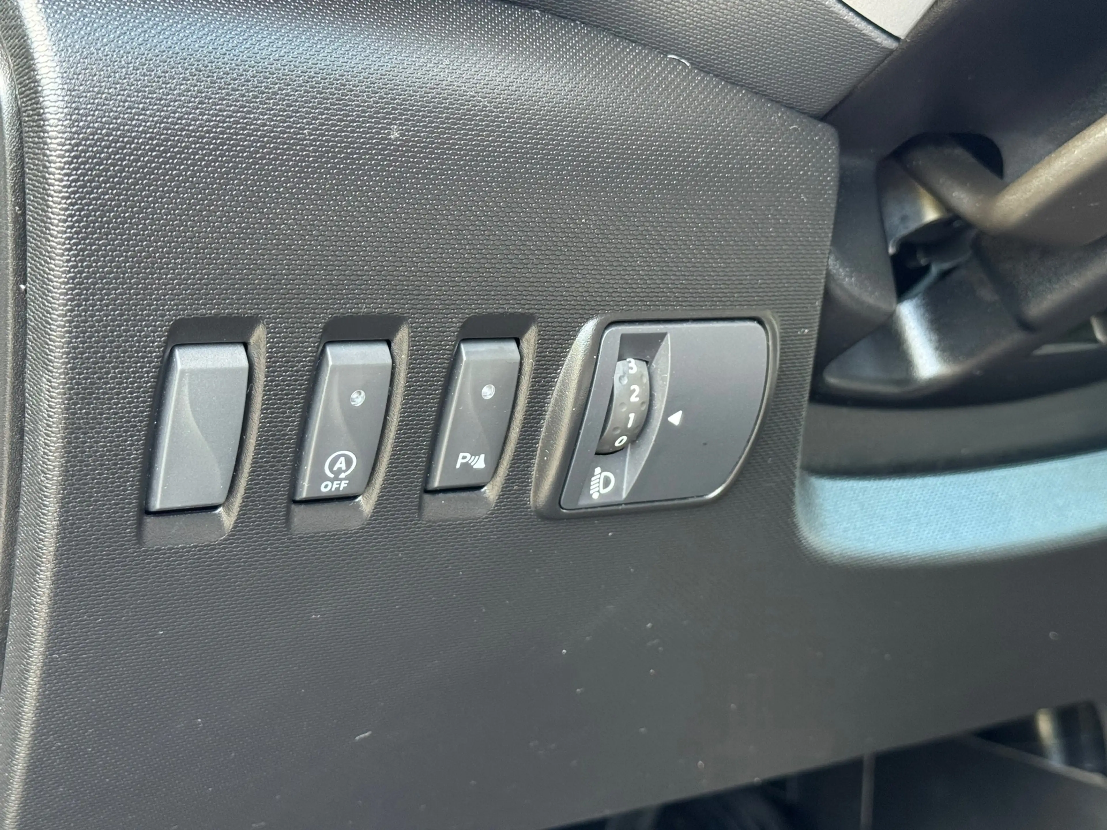Renault Twingo 1.0 SCe Limited | Parkeersensoren | Airco | Speed — photo 18