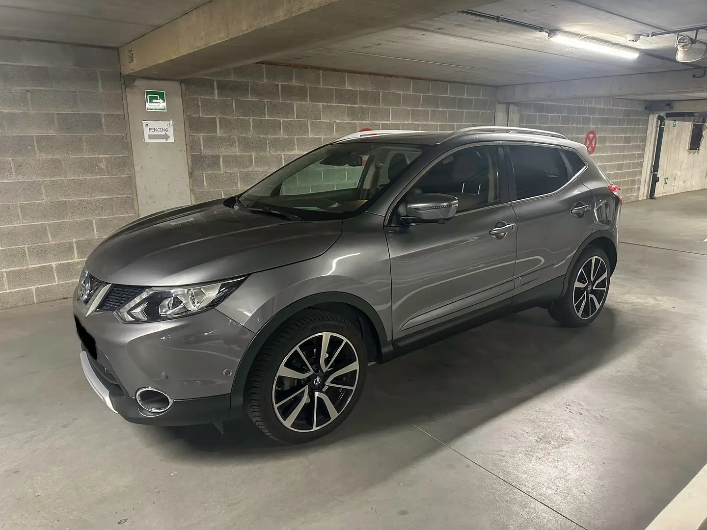 Nissan Qashqai Qashqai 1.2 DIG-T 2WD Tekna Gris - 1