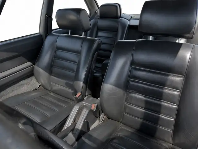 BMW 6 Series view 13