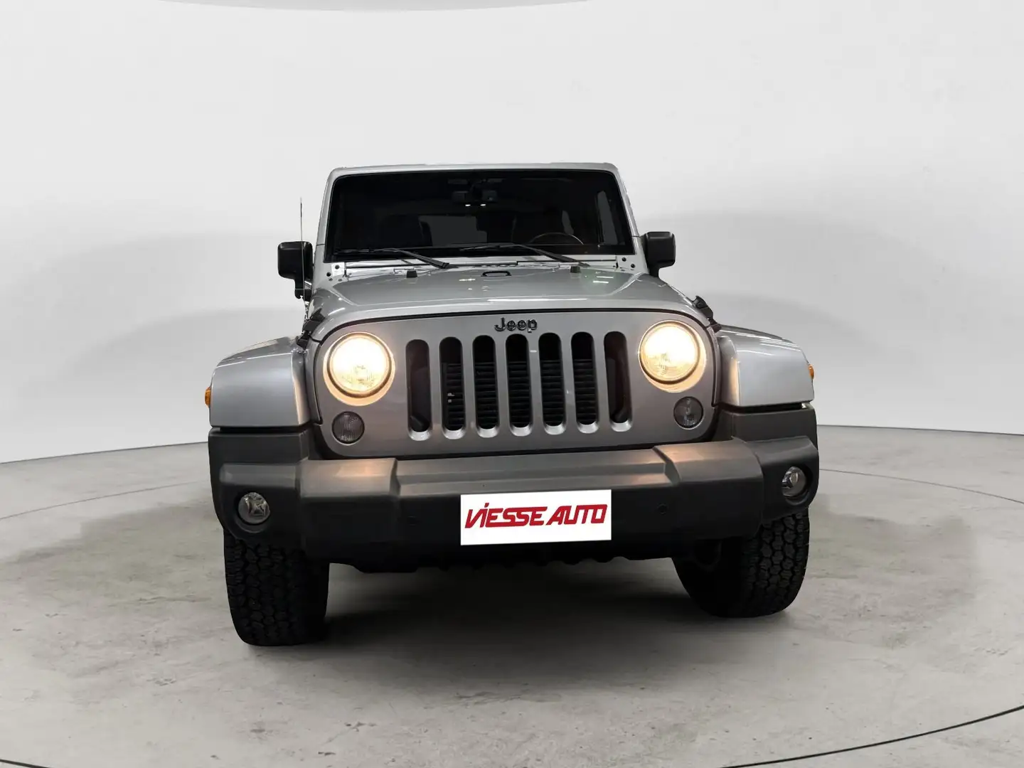 Jeep Wrangler Wrangler III 2011 2.8 crd Sahara auto E5+ Argent - 2