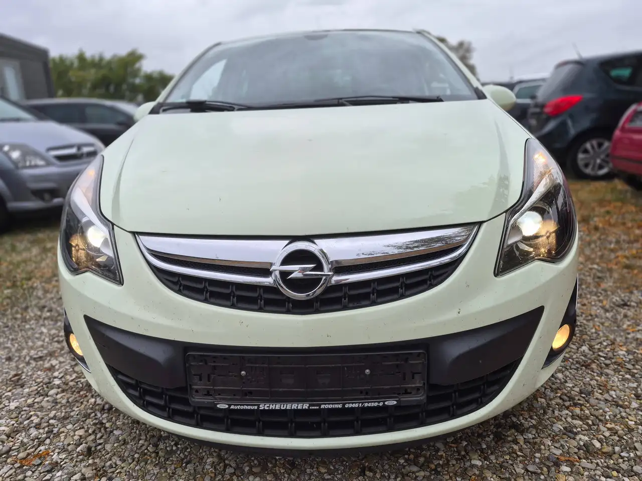 Opel Corsa Satellite mit Fahrradträger/Tüv — photo 1 of 13