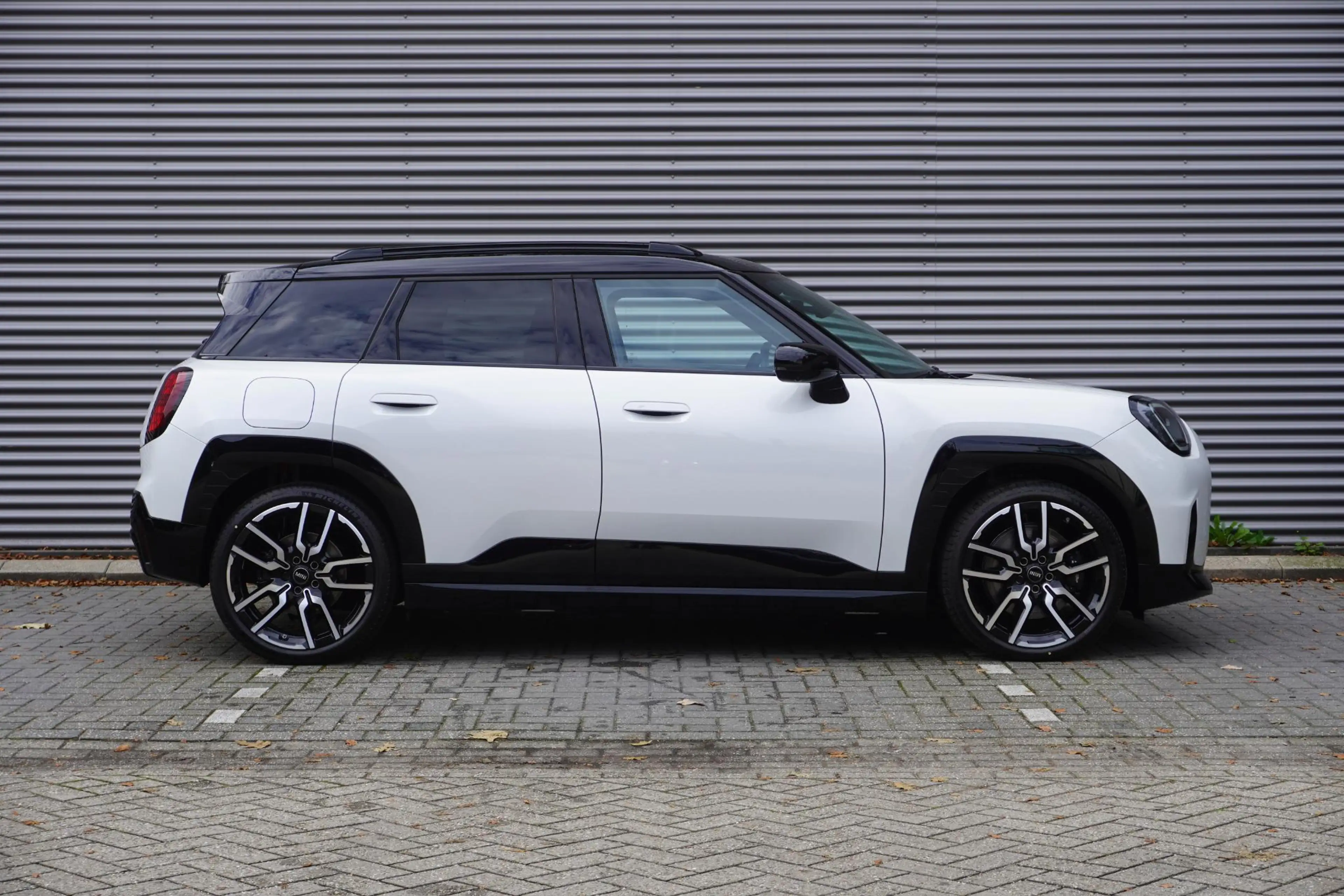 MINI Aceman E | John Cooper Works Uitvoering | Pakket L | Glaz — photo 4
