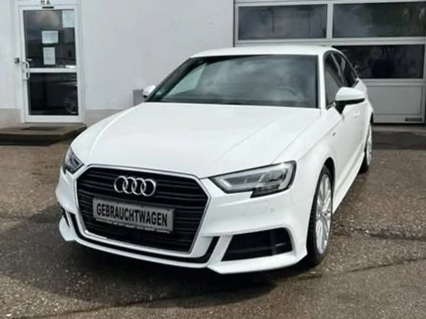 Audi A3 sport Pack Wit - 1