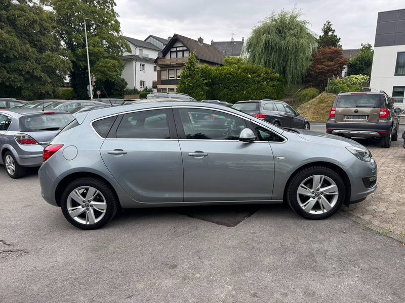 Opel Astra Energy/Facelift/Limo/PDC/Euro5 — photo 5