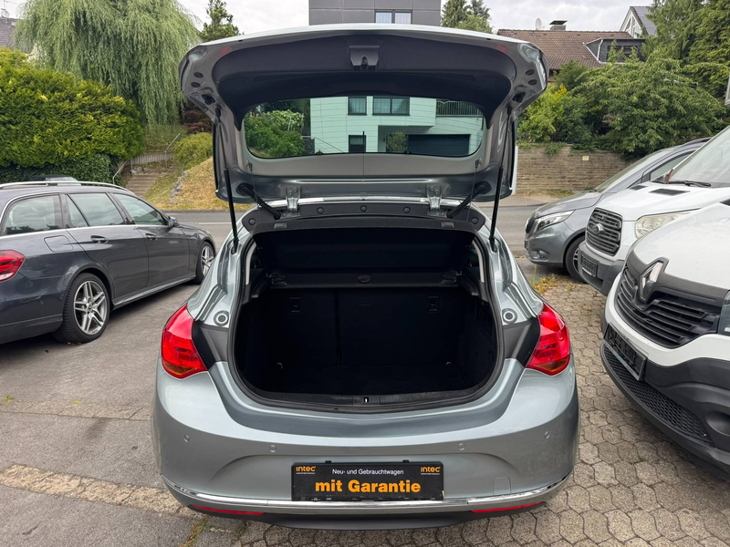 Opel Astra Energy/Facelift/Limo/PDC/Euro5 — photo 9