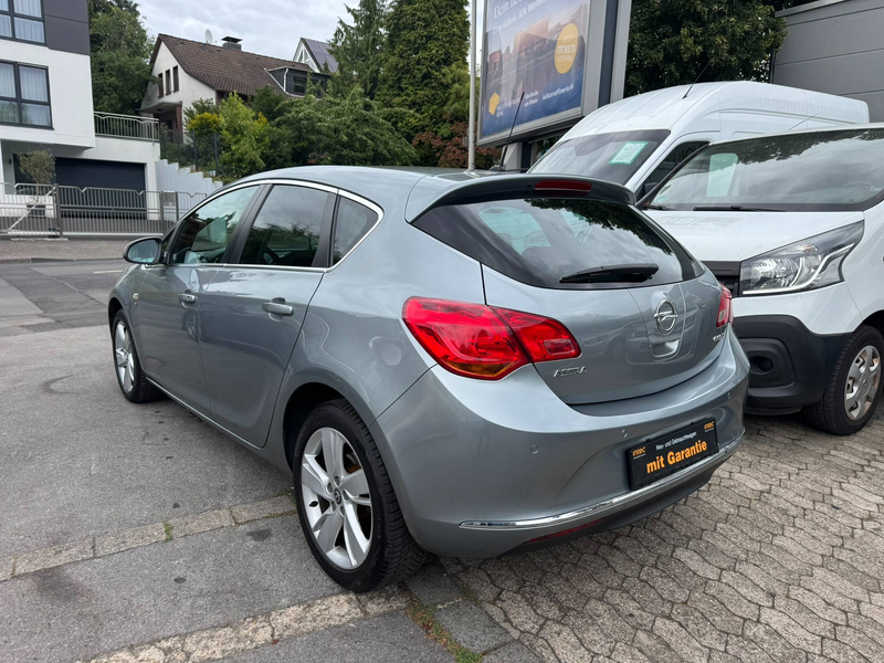 Opel Astra Energy/Facelift/Limo/PDC/Euro5 — photo 10
