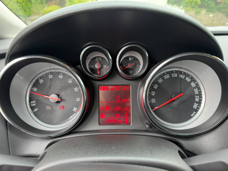 Opel Astra Energy/Facelift/Limo/PDC/Euro5 — photo 16