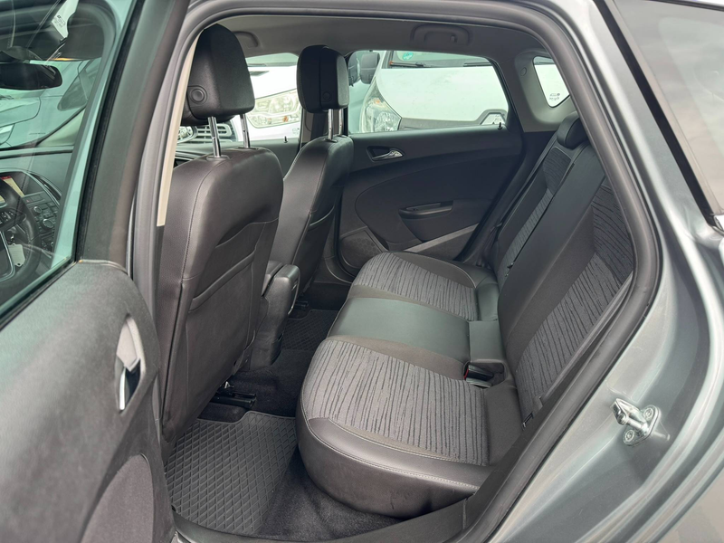 Opel Astra Energy/Facelift/Limo/PDC/Euro5 — photo 22