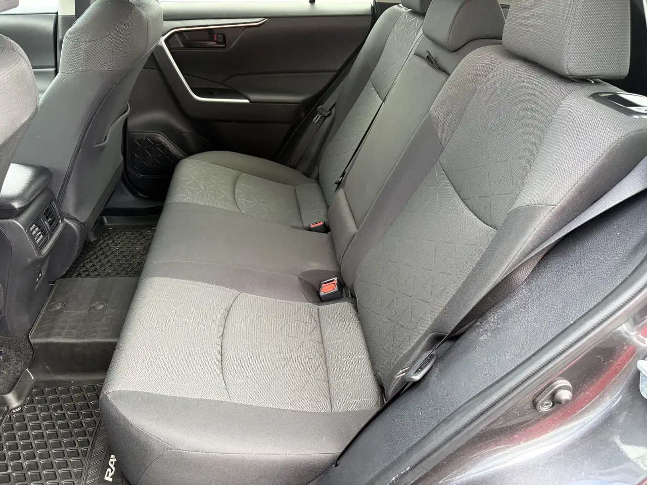 Toyota RAV 4 photo Toyota RAV 4