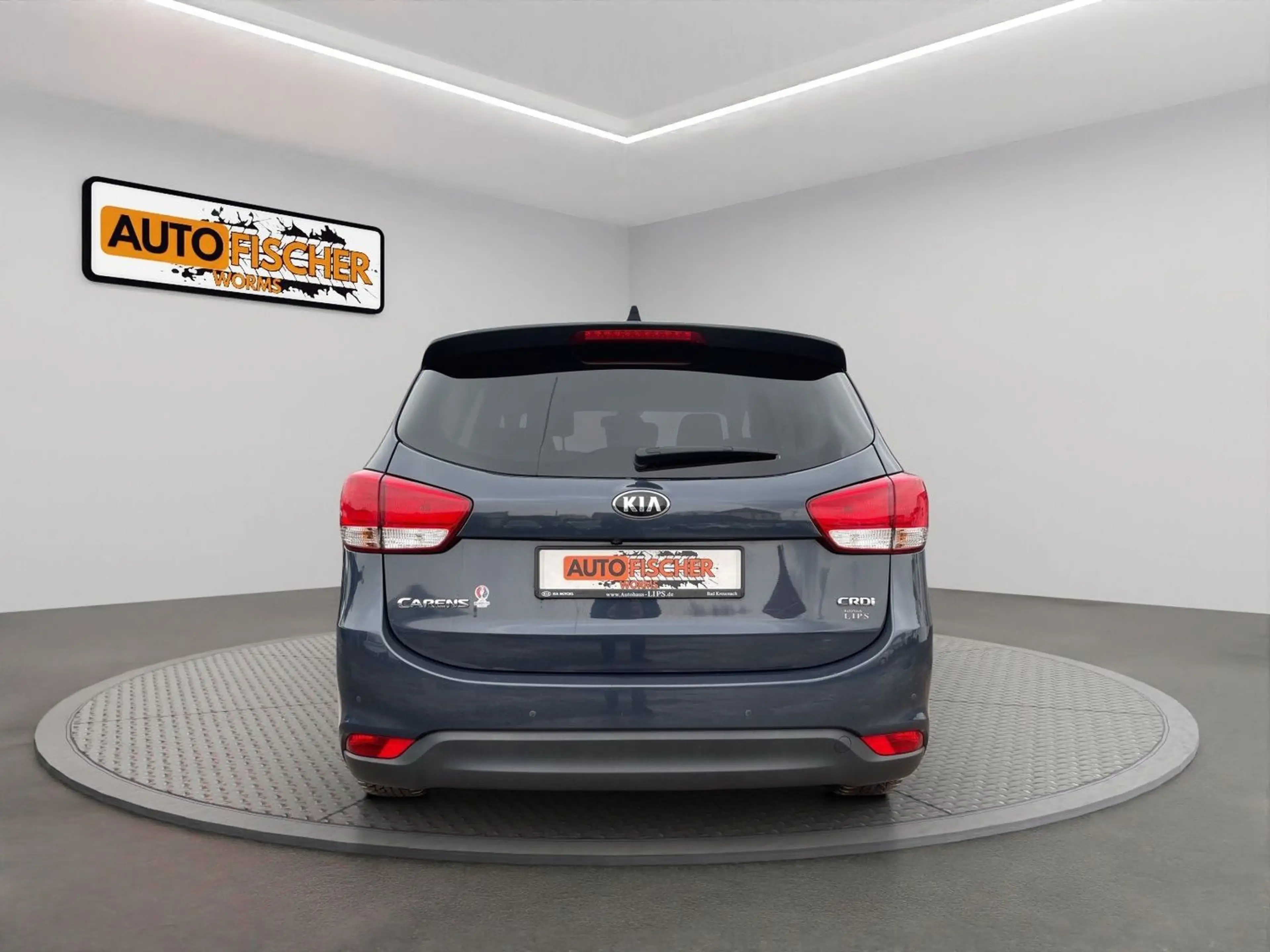 Kia Carens UEFA Euro 2016  1.Hand — photo 6