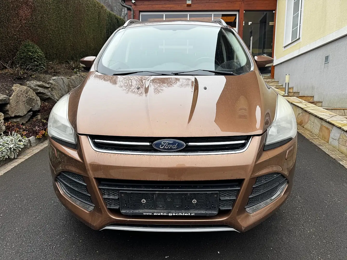 Ford Kuga 2,0 TDCi Trend Pickerl bis 12/26 Brun - 2