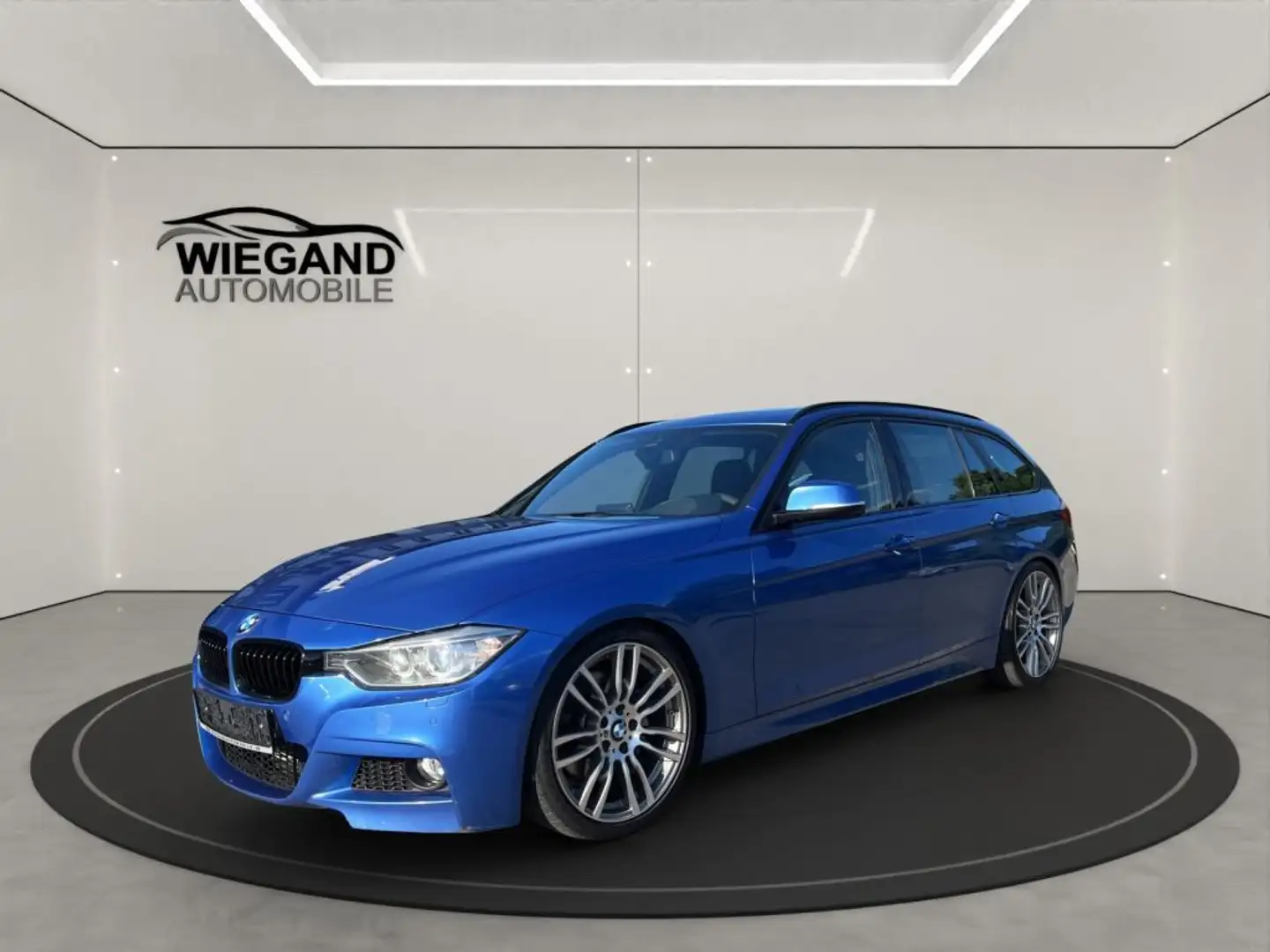 BMW 335 d Touring xDrive Sport-Aut+M-SPORT+NAVI+INNO Blu/Azzurro - 1