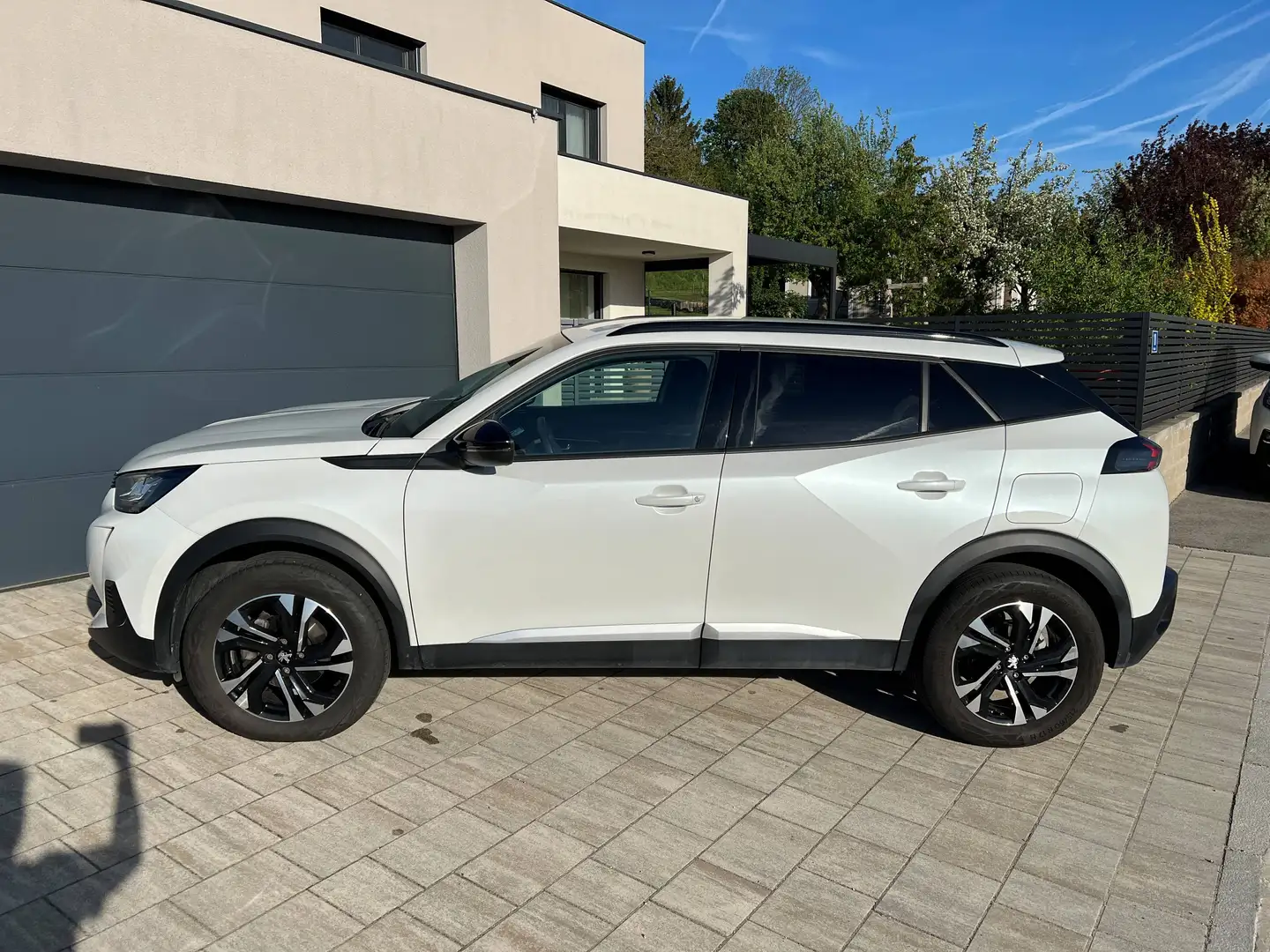 Peugeot 2008 Peugeot 2008 Allure PureTech 100 Weiß - 2