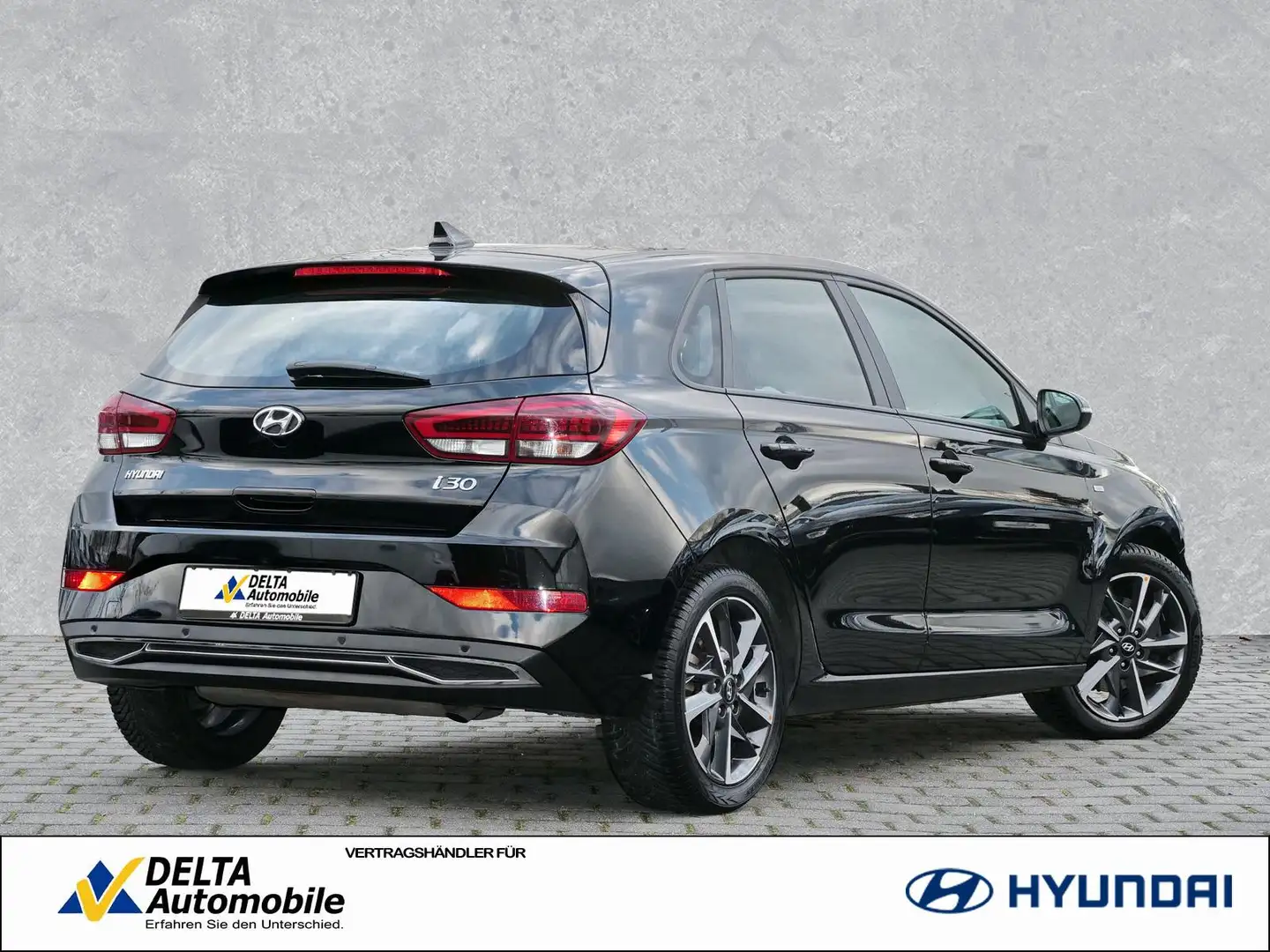 Hyundai i30 1.0 T-GDI 48V Trend LED Navi Paket Kamera Schwarz - 2