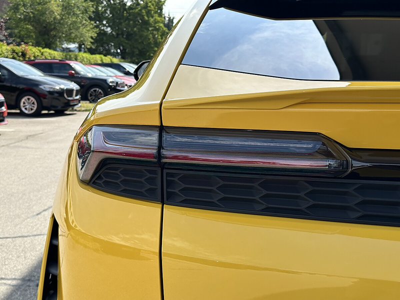 Lamborghini Urus URUS SE — photo 13