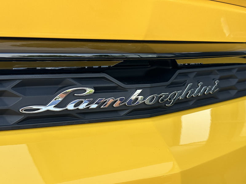 Lamborghini Urus URUS SE — photo 14