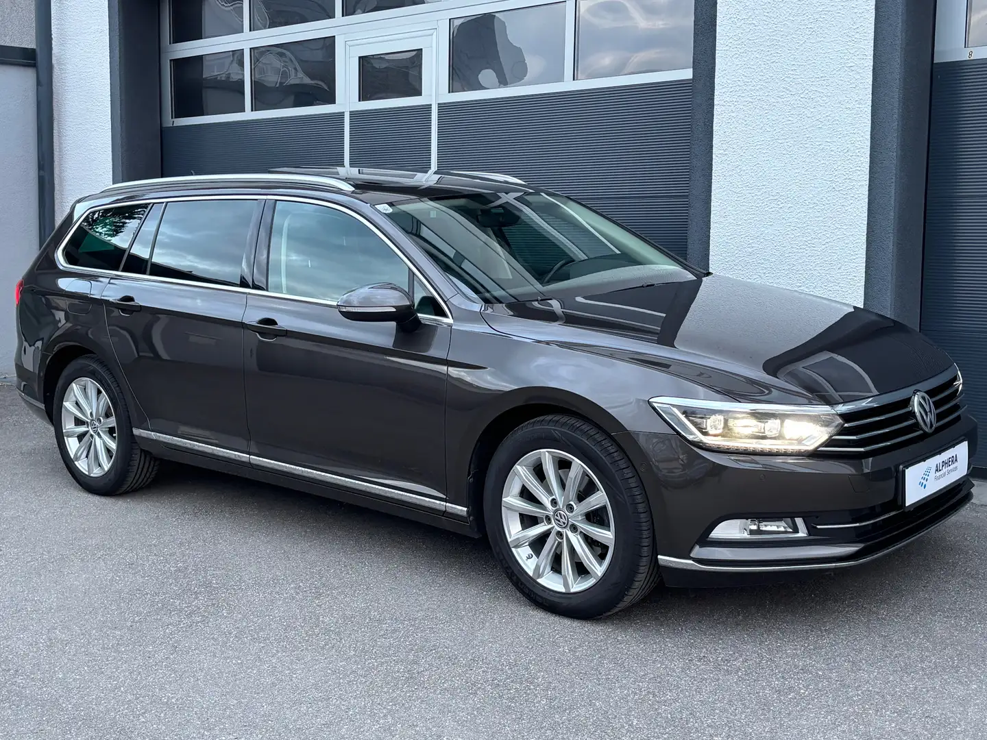 Volkswagen Passat Variant Passat Var. Highline DSG*ACC*LED*LEDER*PANO*KAMERA Braun - 2