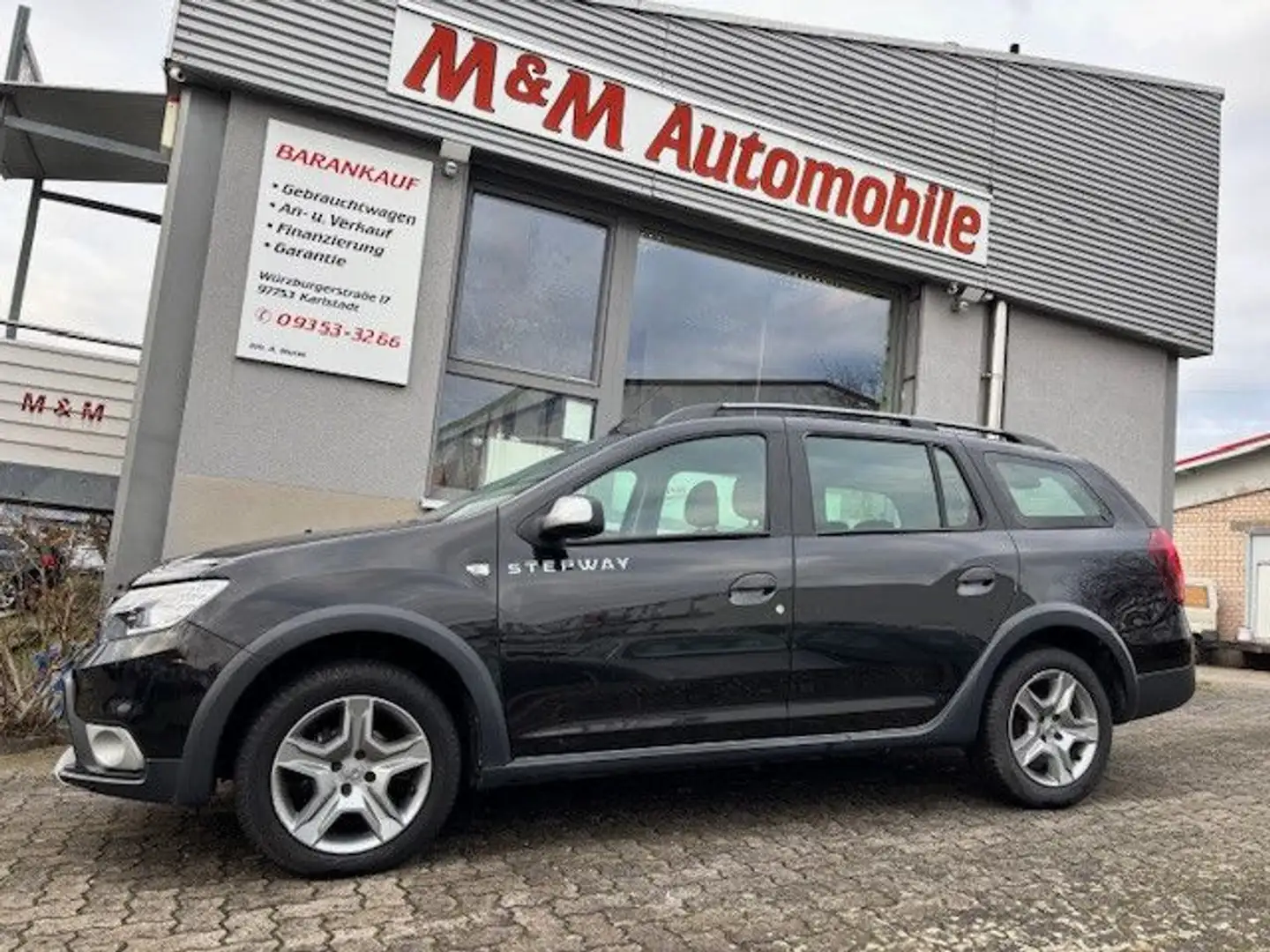 Dacia Logan 1.5 DCi Kombi Stepway NAVI+RF-KAM+AHK+EU6 Noir - 1