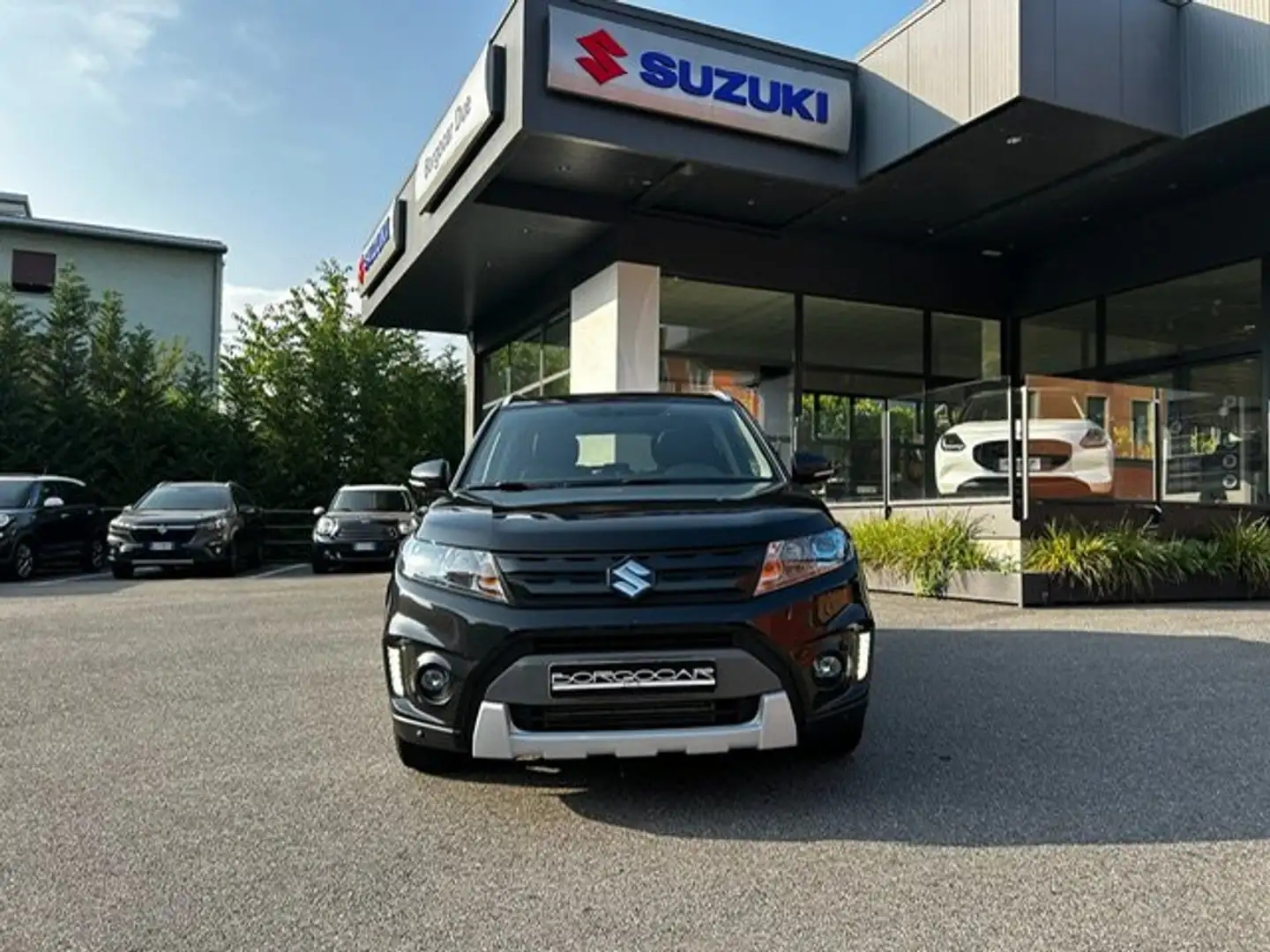 Suzuki Vitara 1.6 DDiS 4WD All Grip DCT V-Top Noir - 2