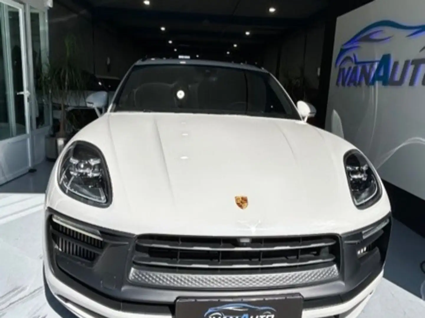 Porsche Macan GTS Aut. Gris - 2