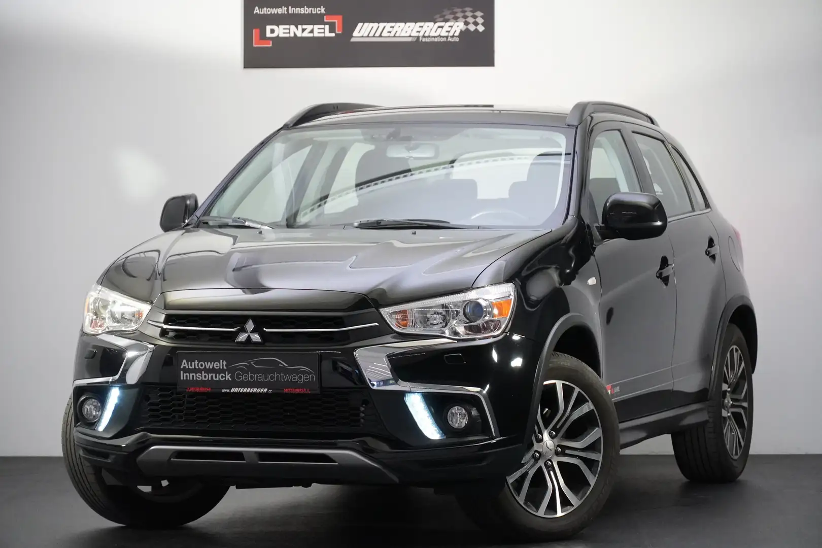 Mitsubishi ASX 1,6 MIVEC Inform Plus Schwarz - 1